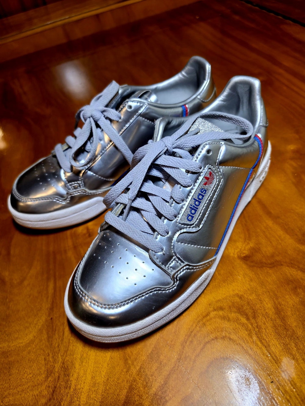 Adidas Men’s Metallic Silver Low-Top Sneakers